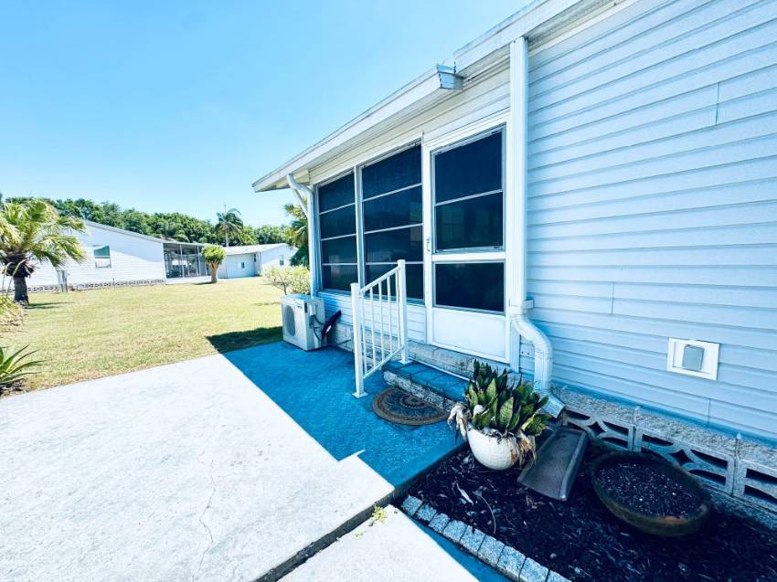 1345 Champion Drive a Lakeland, FL Mobile or Manufactured Home for Sale